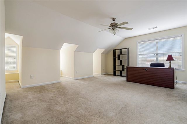 290 ISLAND BLUFF DR, Memphis, TN 38103