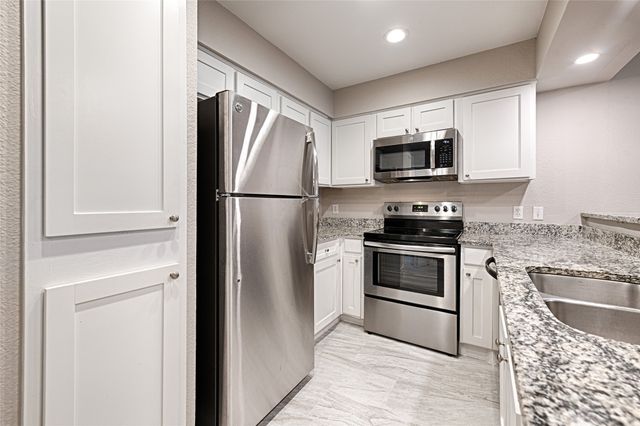 3006 Kathleen Lane, Euless, TX 76039