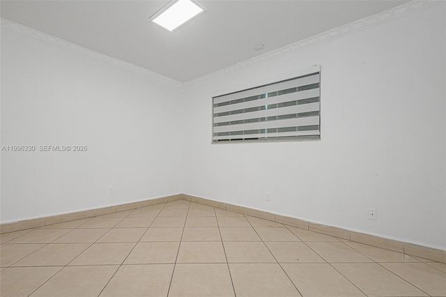 2545 NE 207th St 0, Miami, FL 33180