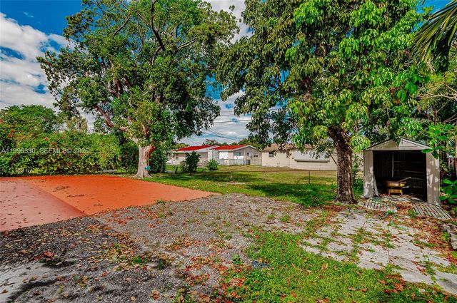 2545 NE 207th St 0, Miami, FL 33180