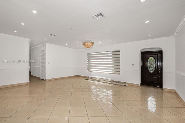 2545 NE 207th St 0, Miami, FL 33180