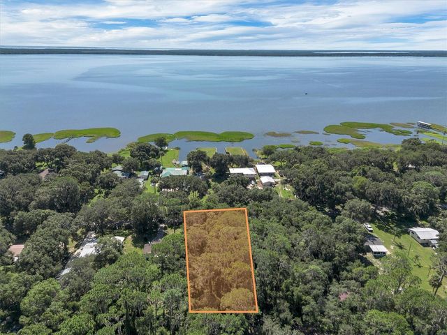 BEACH PARKWAY, Lake Wales, FL 33898