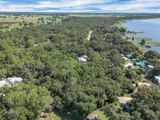BEACH PARKWAY, Lake Wales, FL 33898