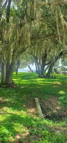 BEACH PARKWAY, Lake Wales, FL 33898