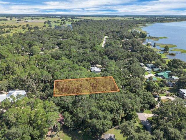 BEACH PARKWAY, Lake Wales, FL 33898