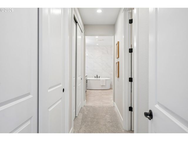 15114 Se TENDERFOOT Ln, Happy Valley, OR 97086