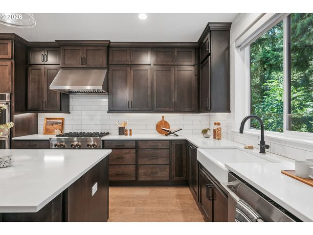 15114 Se TENDERFOOT Ln, Happy Valley, OR 97086