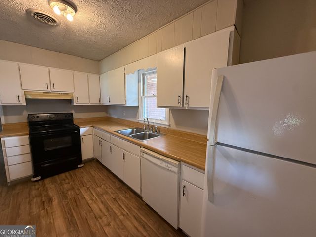 602 Hillcrest Drive, Dublin, GA 31021