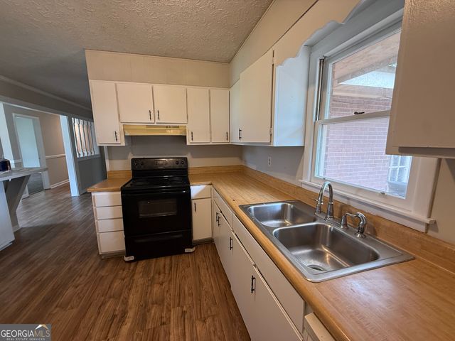 602 Hillcrest Drive, Dublin, GA 31021