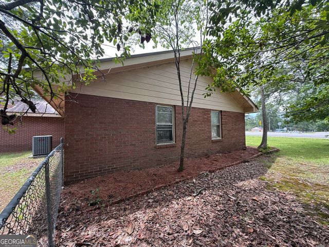 602 Hillcrest Drive, Dublin, GA 31021