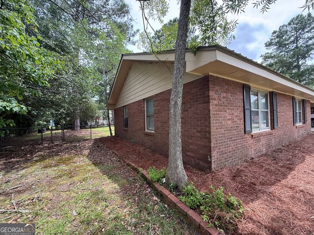 602 Hillcrest Drive, Dublin, GA 31021