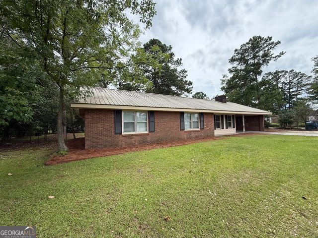 602 Hillcrest Drive, Dublin, GA 31021