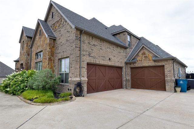 7757 Bella Milano Drive, Fort Worth, TX 76126