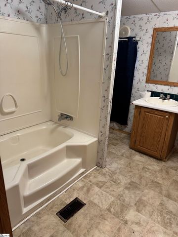 223 N 5th Street, Easley, SC 29640