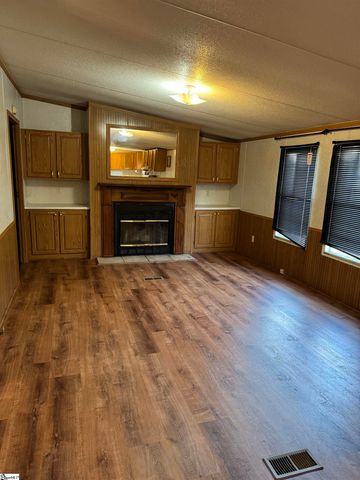 223 N 5th Street, Easley, SC 29640