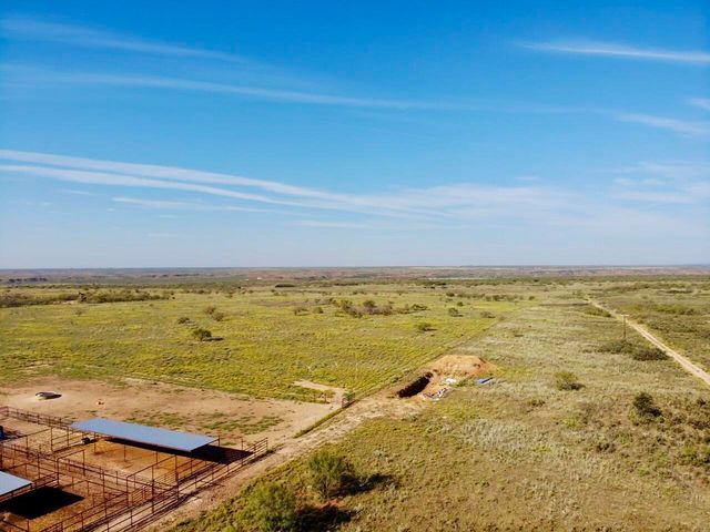 261 FM 261, Spur, TX 79370