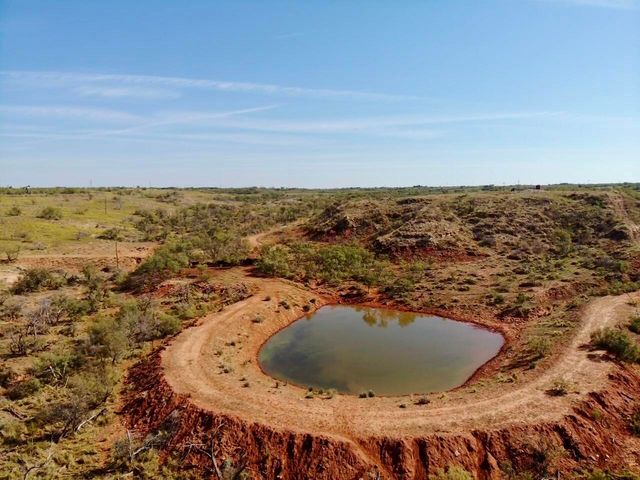 261 FM 261, Spur, TX 79370