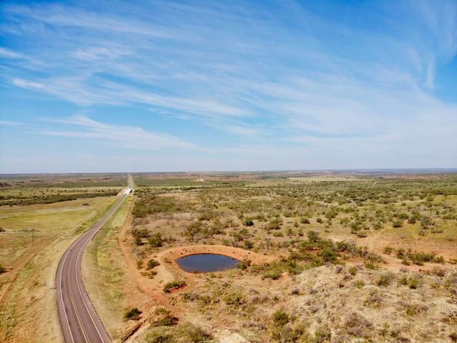 261 FM 261, Spur, TX 79370