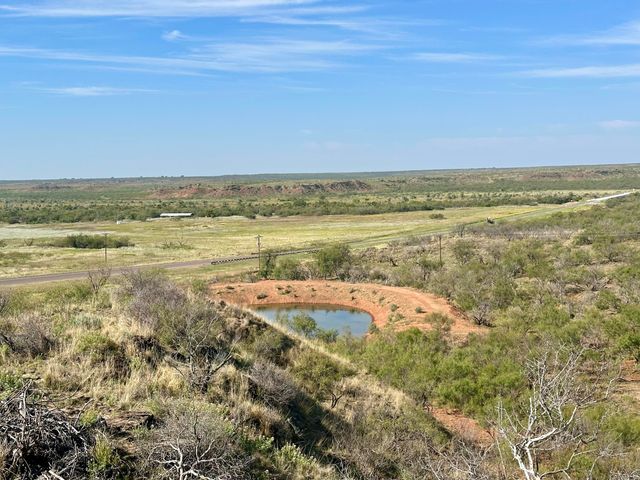 261 FM 261, Spur, TX 79370