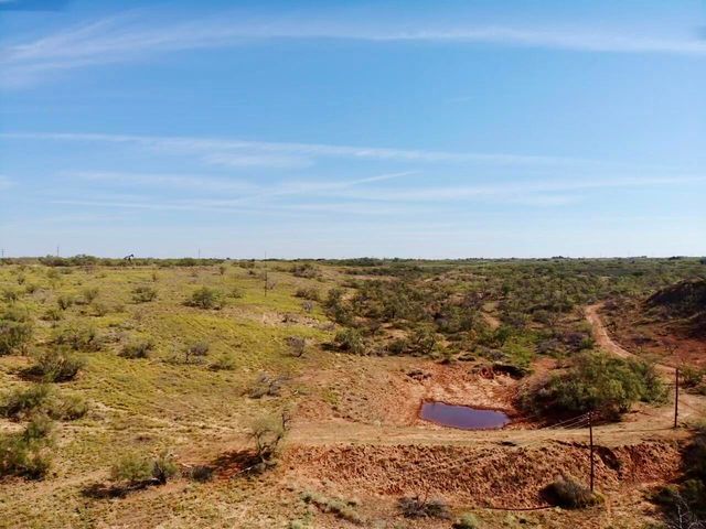 261 FM 261, Spur, TX 79370