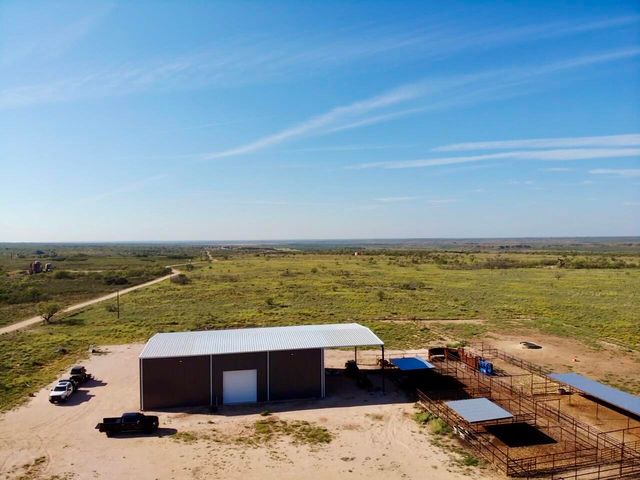 261 FM 261, Spur, TX 79370