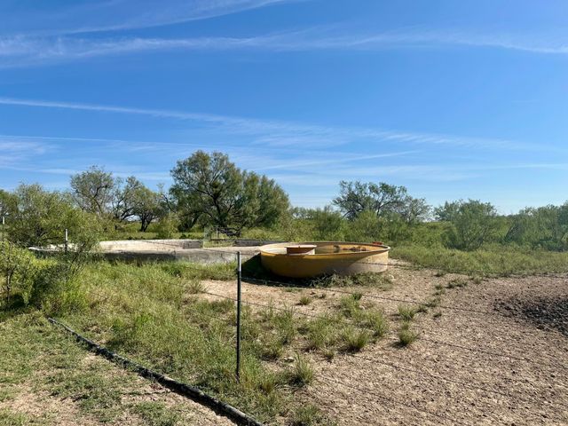 261 FM 261, Spur, TX 79370