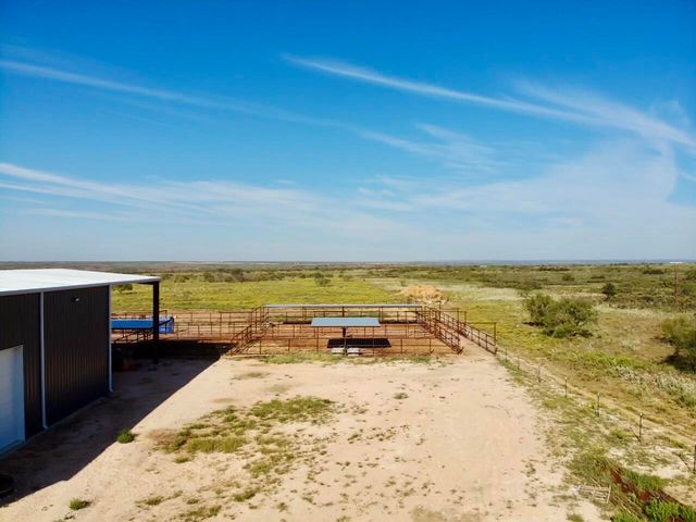 261 FM 261, Spur, TX 79370