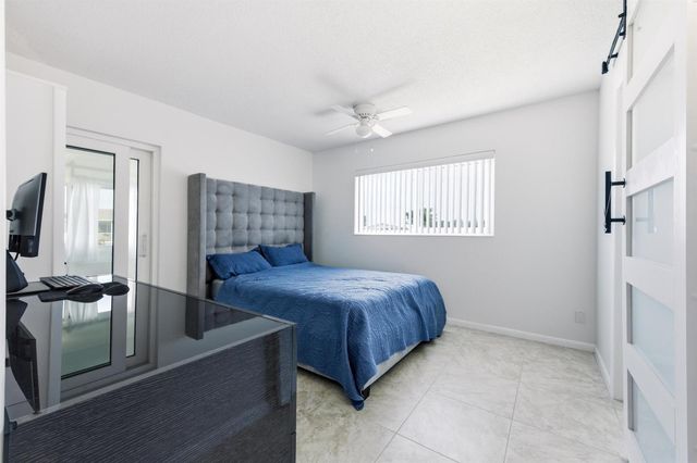 70 Bedford C, West Palm Beach, FL 33417