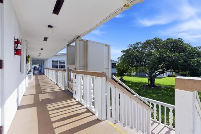 70 Bedford C, West Palm Beach, FL 33417