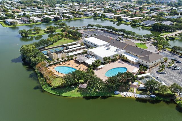 70 Bedford C, West Palm Beach, FL 33417