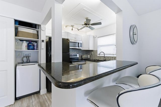 70 Bedford C, West Palm Beach, FL 33417