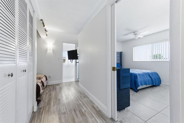 70 Bedford C, West Palm Beach, FL 33417