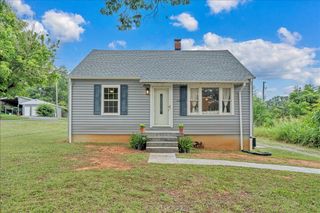 2509 Callaway RD, Rocky Mount, VA 24151