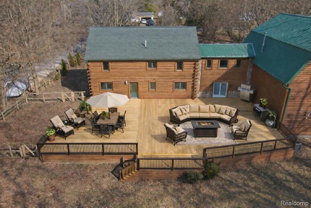 1747 Center Drive, Bedford Township, MI 48182