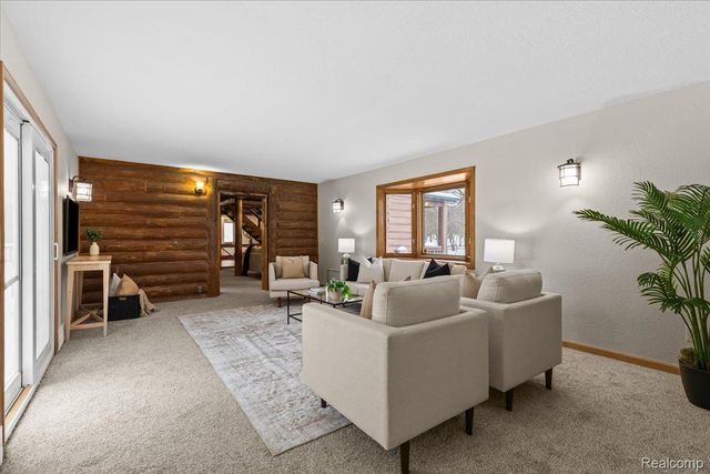 1747 Center Drive, Bedford Township, MI 48182