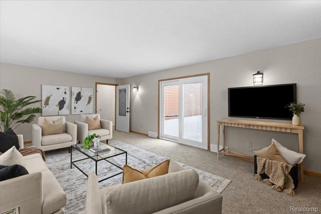 1747 Center Drive, Bedford Township, MI 48182