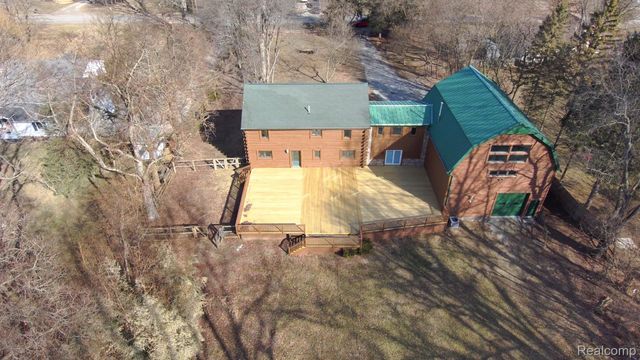 1747 Center Drive, Bedford Township, MI 48182