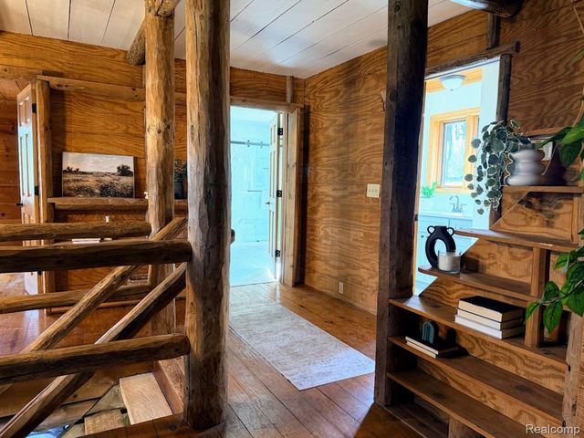 1747 Center Drive, Bedford Township, MI 48182