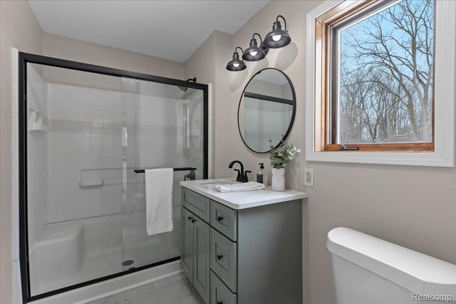 1747 Center Drive, Bedford Township, MI 48182