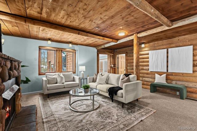 1747 Center Drive, Bedford Township, MI 48182