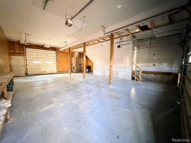 1747 Center Drive, Bedford Township, MI 48182