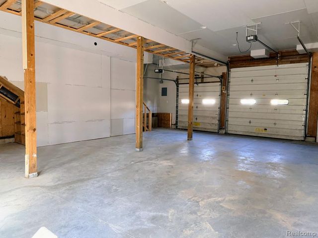 1747 Center Drive, Bedford Township, MI 48182