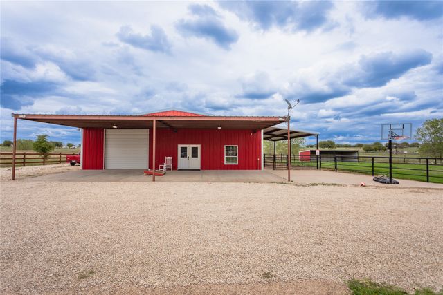 313 Wolf Creek Road, Lorena, TX 76655