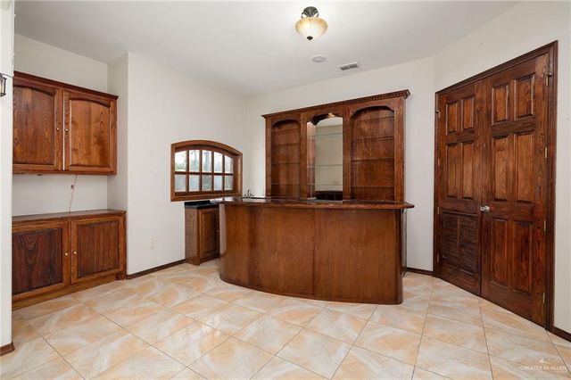 5000 Buddy Owens Avenue, Mcallen, TX 78504