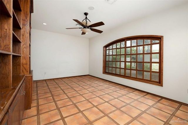 5000 Buddy Owens Avenue, Mcallen, TX 78504