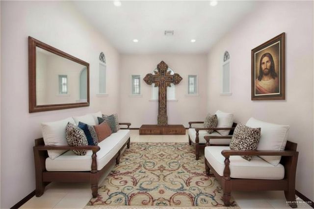 5000 Buddy Owens Avenue, Mcallen, TX 78504