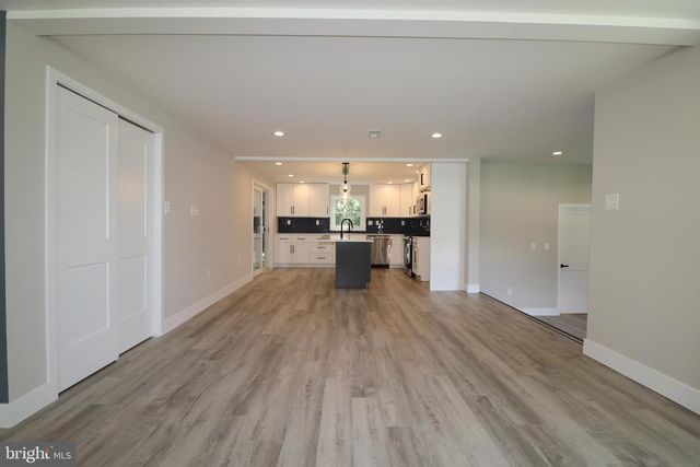 610 BURTON RD, Oreland, PA 19075