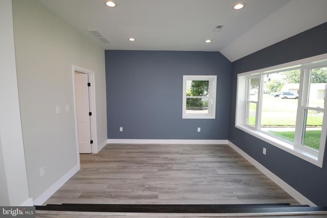 610 BURTON RD, Oreland, PA 19075