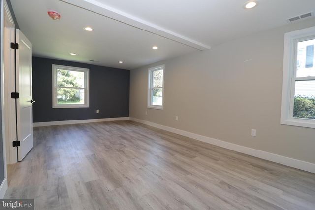 610 BURTON RD, Oreland, PA 19075