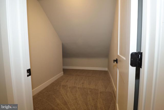 610 BURTON RD, Oreland, PA 19075